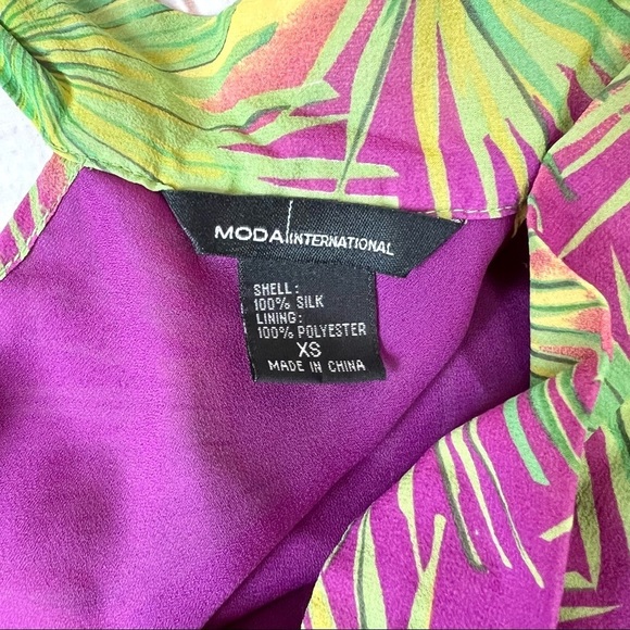 Vintage Y2K Victoria’s Secret Magenta Chartreuse Tropical Palm Silk Halter Top - Picture 8 of 8